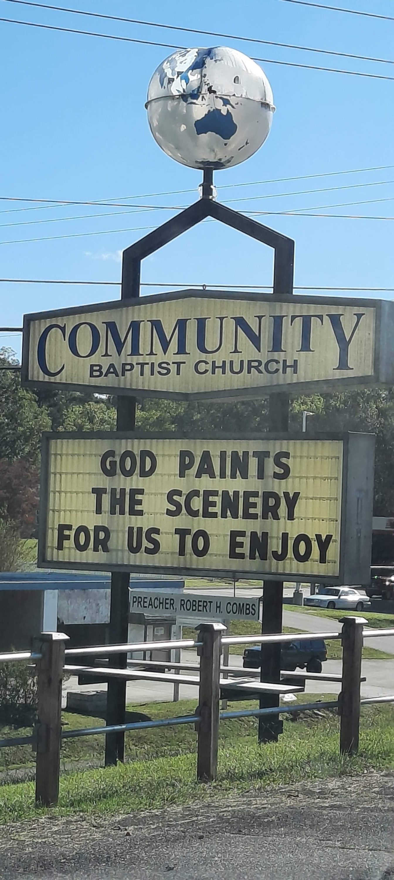 God Paints the Scenery Church Sign is this week's Church Sign Saturday from Community Baptist Church in Oliver Springs, TN. #ChurchSign